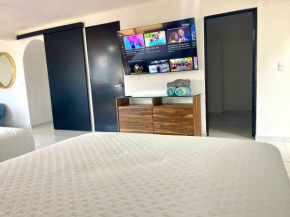 Deco 6B Modern Studio Great Location